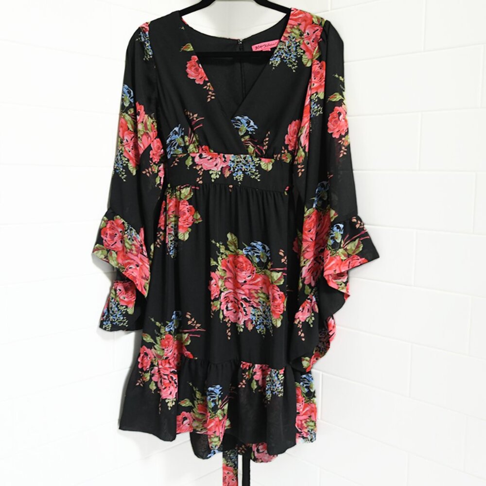 🌸 Betsey Johnson “Bambi” Black Floral Ruffle Bell Sleeve Dress - Size 8 🌸